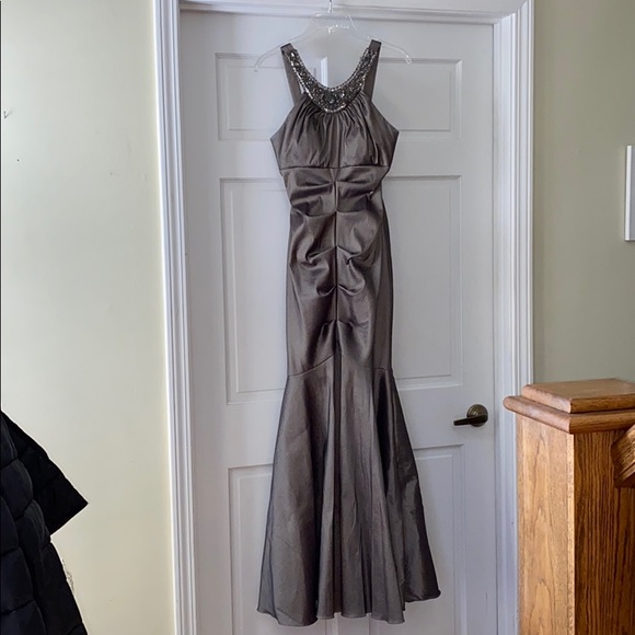 Dress - Picture 1 of 3